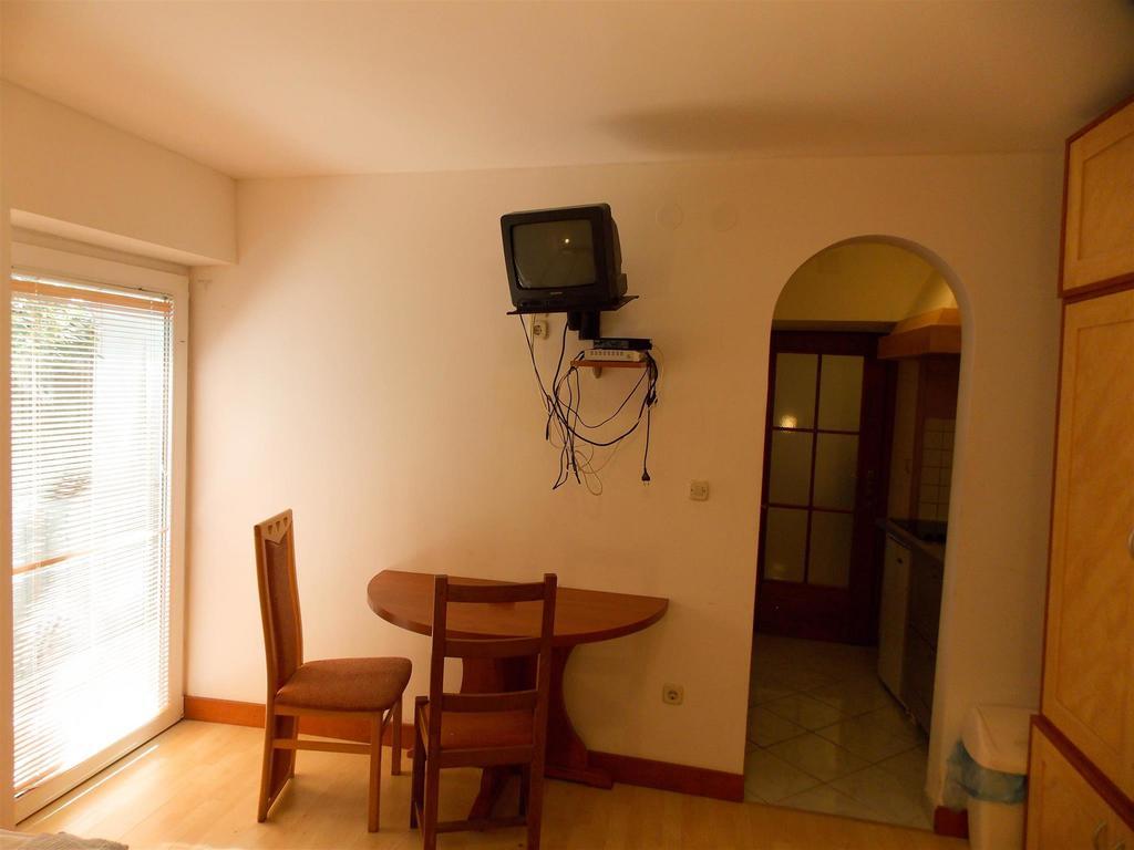 Apartments Frane (Adults Only) Новаля Номер фото