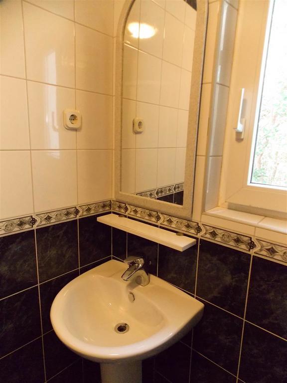 Apartments Frane (Adults Only) Новаля Номер фото